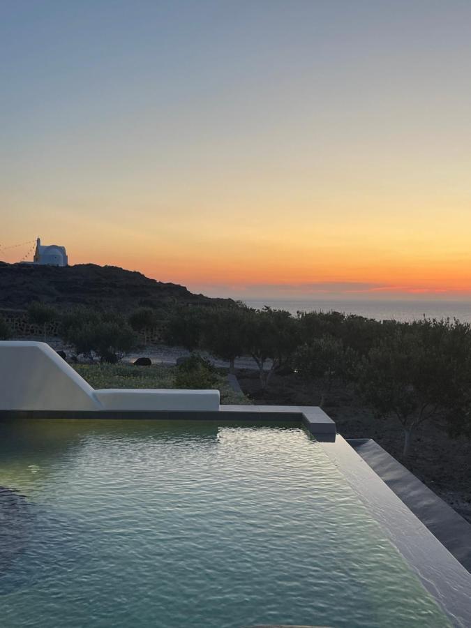 Saint John Oia-Exclusive Private Heated Pool Villas المظهر الخارجي الصورة