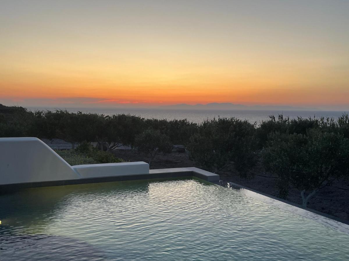 Saint John Oia-Exclusive Private Heated Pool Villas المظهر الخارجي الصورة