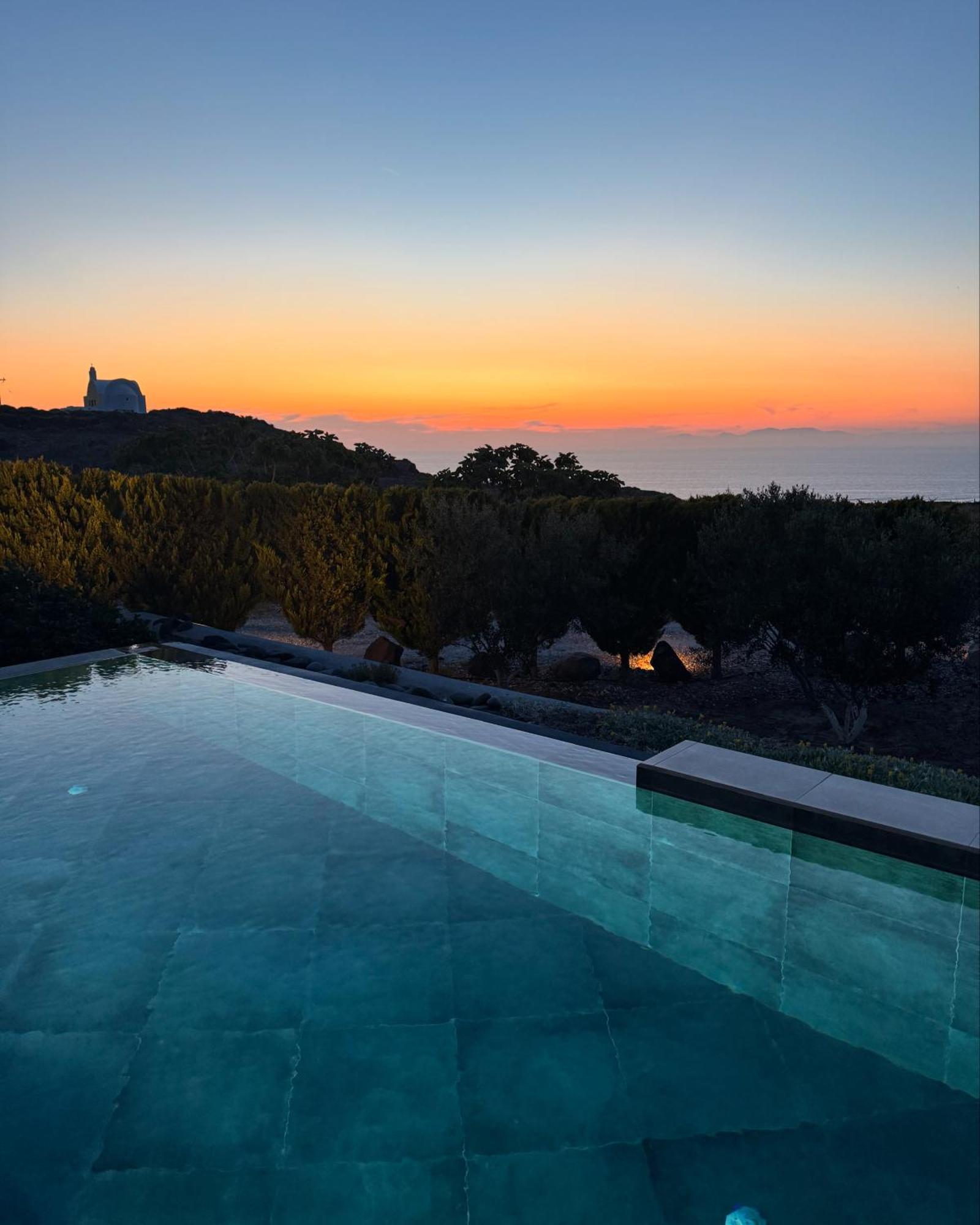 Saint John Oia-Exclusive Private Heated Pool Villas المظهر الخارجي الصورة